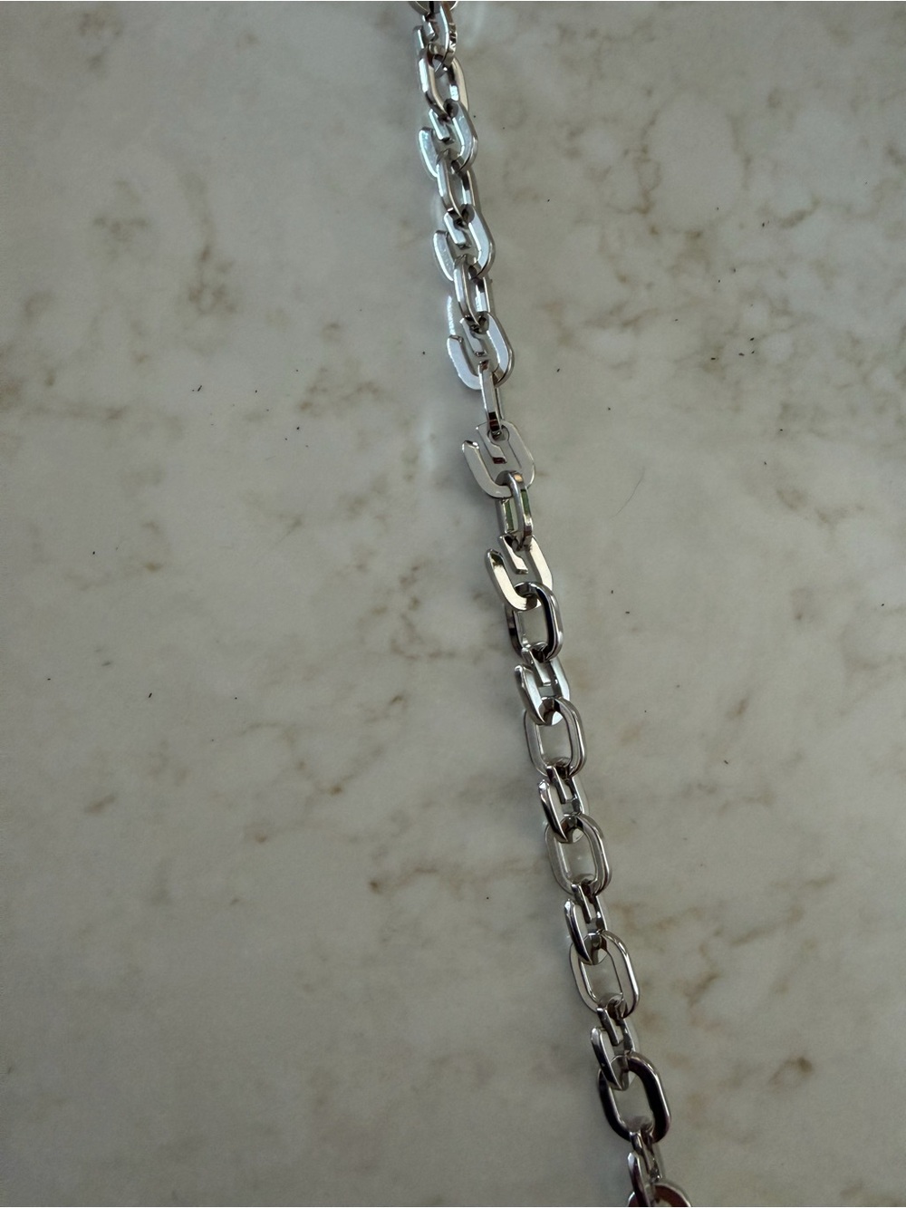 Givenchy wallet on a chain - Picture 5 of 8